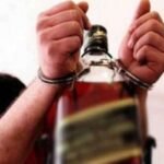 Task force got success before Panchayat elections, 2 smugglers going to deliver liquor arrested