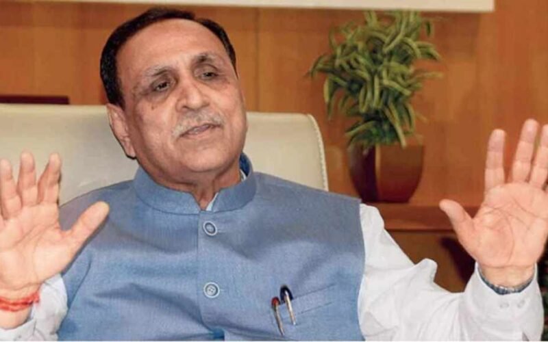 Gujarat Chief Minister Vijay Rupani resigns, 15 months before the assembly elections, Vijay Rupani left the post