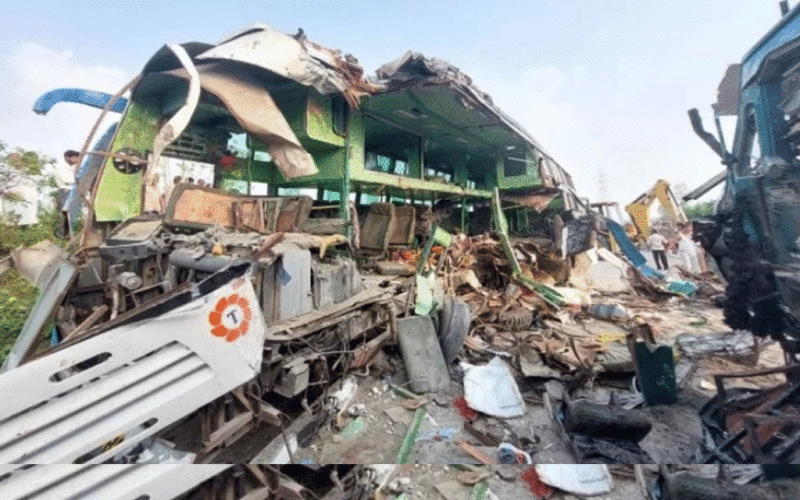 बाराबंकी में बस दुर्घटना में 9 लोगों की मौत, 27 घायल