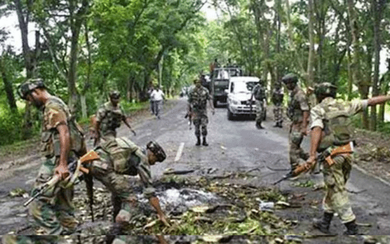मणिपुर: Assam Rifles के काफिले पर हमला, सीओ की पत्नी और बच्चे समेत 7 जवानों की मौत