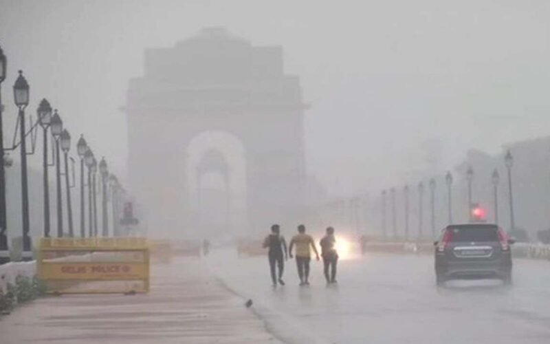 दिल्ली मौसम: दस साल में पहली बार मई में 17.2 डिग्री तक गिरा पारा, केदारनाथ में भी बारिश और बर्फबारी