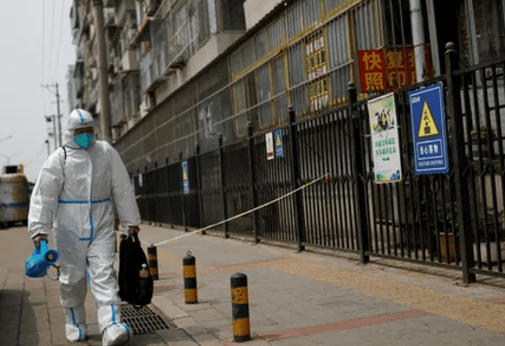 चीन में कोरोना ने रोकी जिंदगी की रफ्तार: 73 साल में पहली बार मई दिवस नहीं मनाया, शंघाई में टेस्टिंग के लिए बाहर निकले लोग