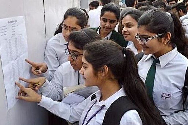 CBSE 12वीं का रिजल्ट जारी: 92.71 फीसदी छात्र हुए पास, 10वीं का रिजल्ट भी आज ही आएगा