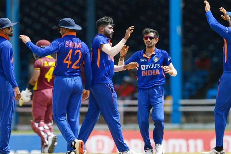 India beat West Indies by 2 wickets﻿
