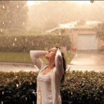 vitamin B12 by bathing in the rain? Know the amazing benefits of bathing in the rain﻿