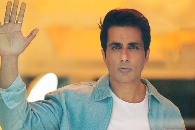 Sonu Sood turns 49: villain in film, hero for public covid﻿