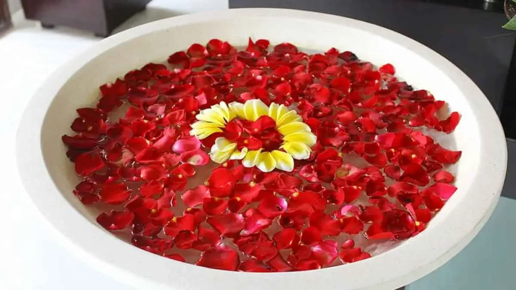  Vastu Shastra Rose petals