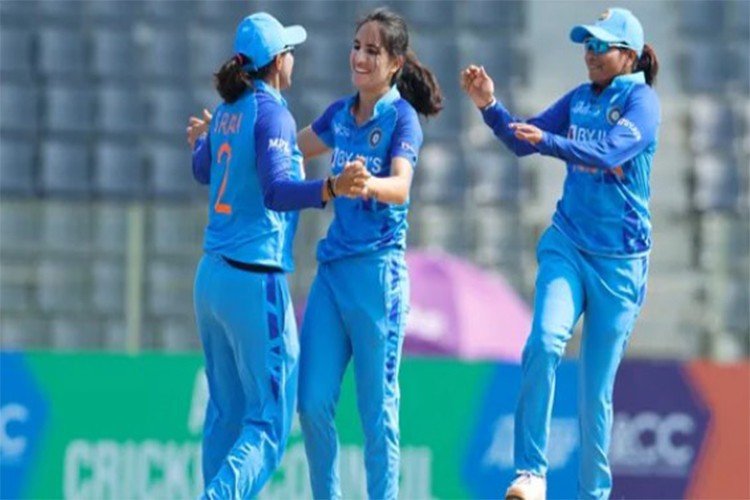 7वीं बार Women’s Asia Cup पर कब्जा, भारतीय महिला क्रिकेट टीम ने श्रीलंका की 8 विकट से दी मात