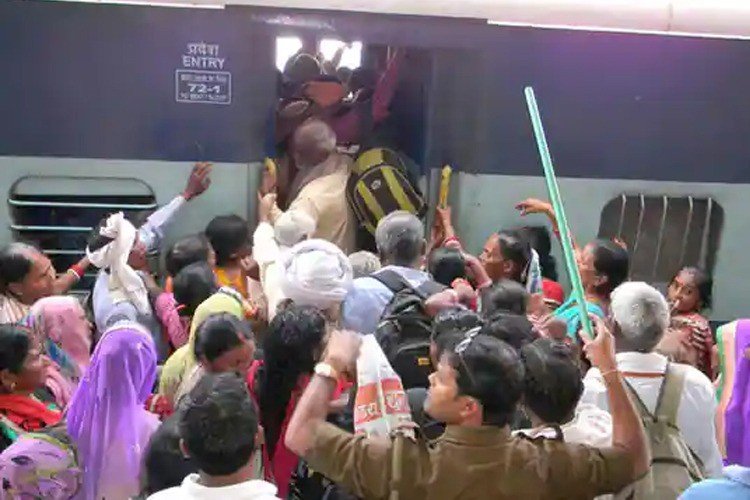 छठ और Deepawali पर रेलवे का बड़ा तोहफा, चलाएगा 179 जोड़ी विशेष ट्रेनें