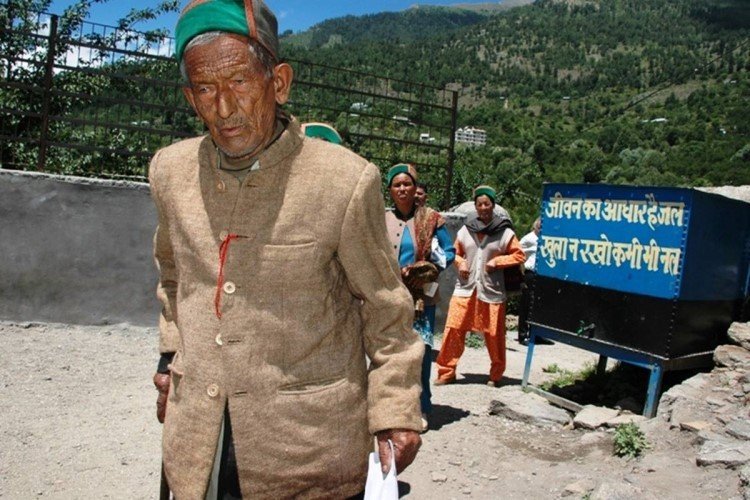 Shyam Saran Negi:Salute to country's first voter﻿
