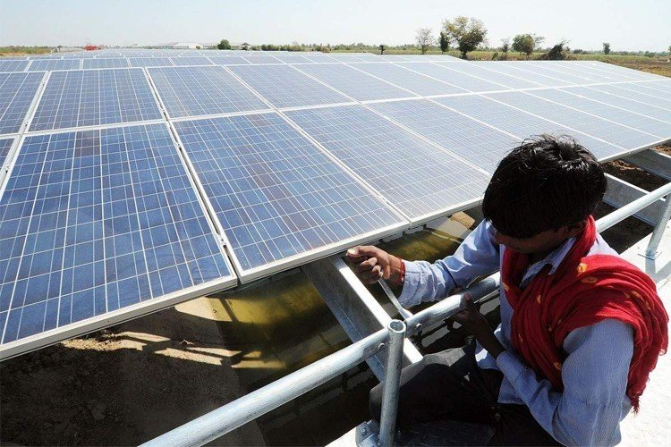 सौर पैनलों के रखरखाव और खराब होने से बचाने के लिए IIT ने बनाई एडवांस तकनीक