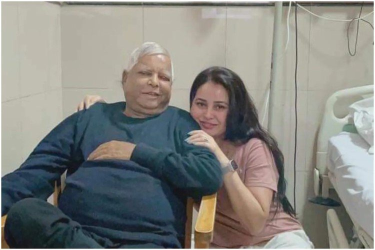 Lalu yadav daughter Rohini will give kidney to father﻿