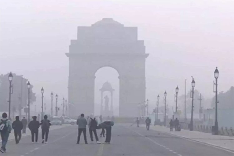 Cold से कांप रहा उत्तर भारत, नए साल से दिखेगा कोहरे का कहर