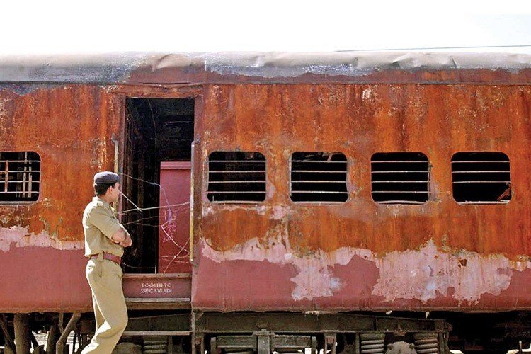 Godhra ट्रेन कोच को आग के हवाले करने के दोषी को मिली जमानत