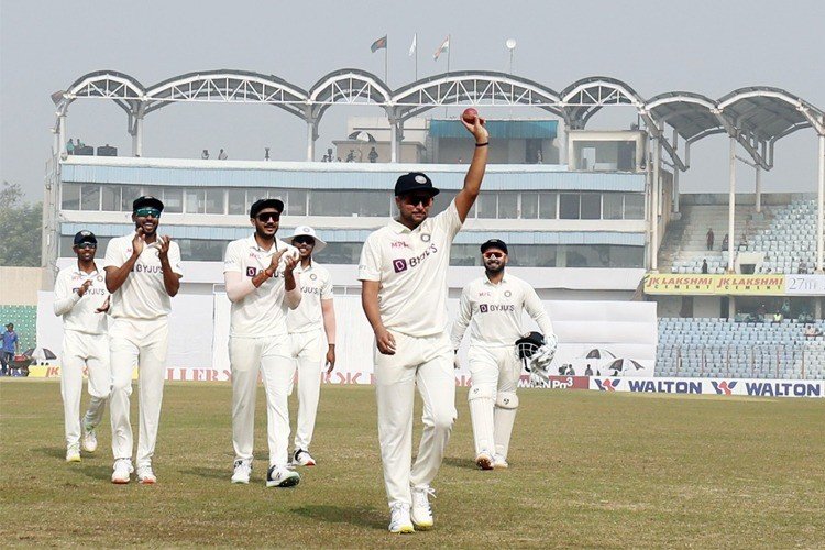 IND vs BAN का पहला टेस्ट मैच का 03 दिन आज: सरी पारी में टीम इंडिया का स्कोर 140/1