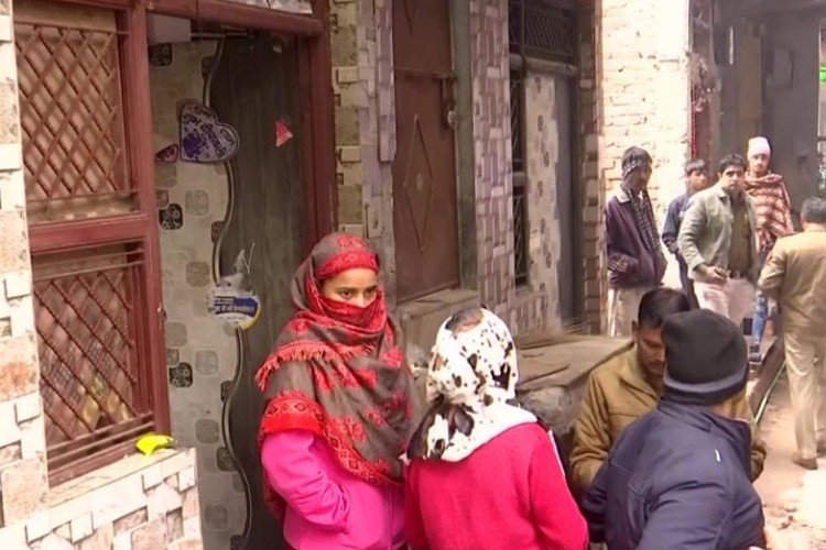 Kanjhawala Case में अंजलि के घर चोरी, परिवार ने कहा- निधि और पुलिस की साजिश