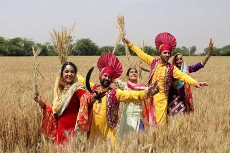 Baisakhi 2023: All work will be done on Sankranti if you donate these things
